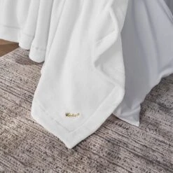 Pro Gear Home Shop -Pro Gear Home Shop Bright White Corner