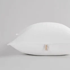 Hotel Sobella Hypoallergenic Pillow