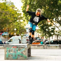 Triple 8 Reversible Soft Knee Pads - Barbie Patin Signature Edition -Pro Gear Home Shop resized image 17